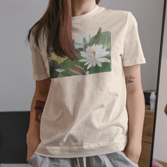 Japanese Nymphaea Lotus Flowers Tee - Picture 5 of 5